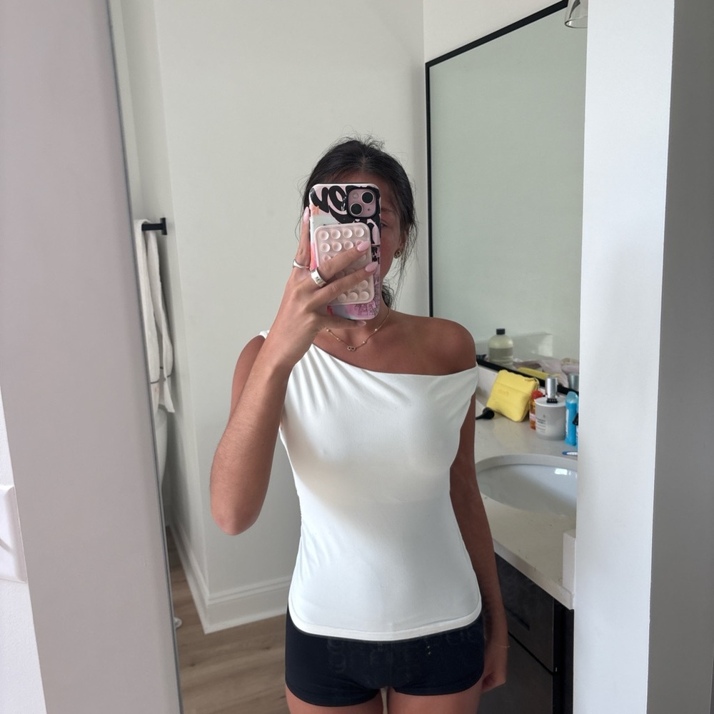 Amazon Off-Shoulder White Bodysuit